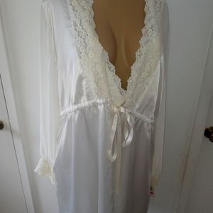 Oscar de la Renta Pink Label Gown & Robe